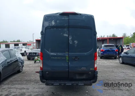 2019 Ford Transit-250 z USA, uszkodzony, nr VIN 1FTYR3XM1KKB79045